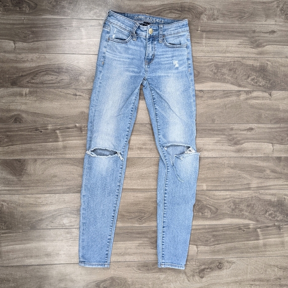 American Eagle Jeggings Size 00 Light Wash Distressed